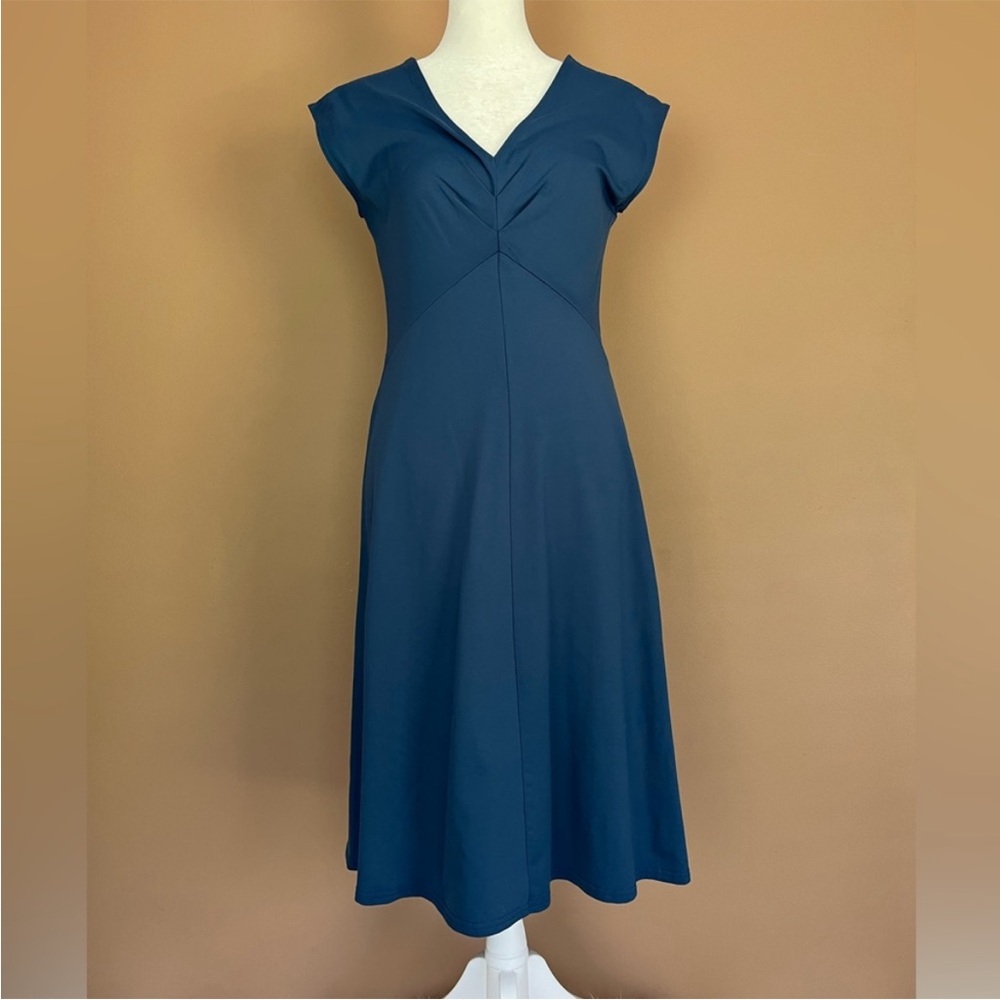 {Patagonia} Activewear Short Sleeve Dress in Blue - Women's Small